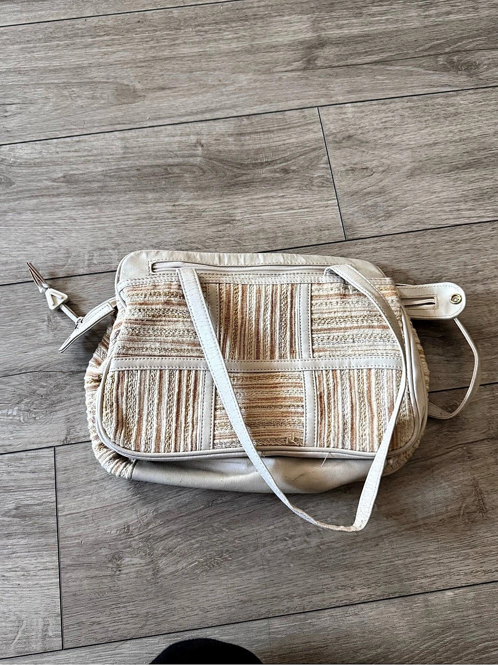 Designed by Valerie Barad woven style Shoulder Bag in Cream & Brown
